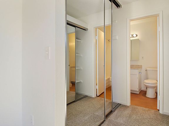 5th image of 4841 Parks Ave #9