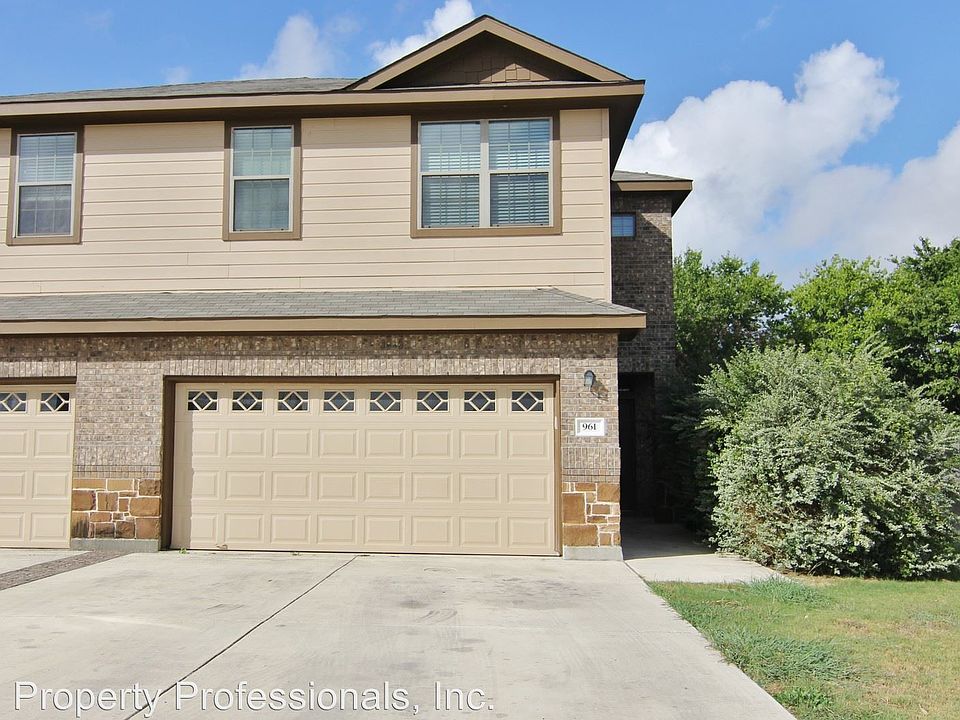 1st image of 961 Brown Rock Dr