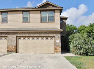 961 Brown Rock Dr, New Braunfels, TX 78130