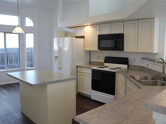 4th image of 21795 Farmingdale Way