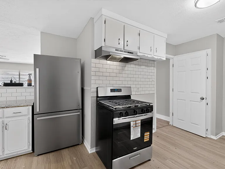 6601 Avalon Dr — Photo 29