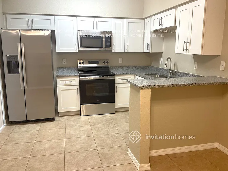 1070 Forrest Dr — Photo 5
