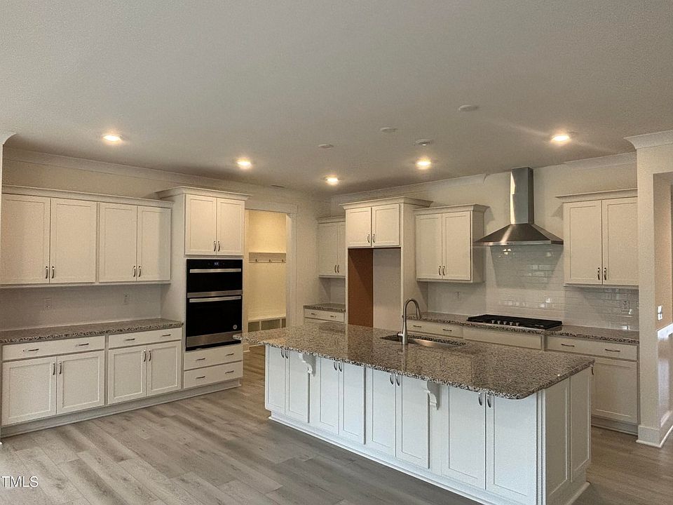 1st image of 1504 Maelyn Way