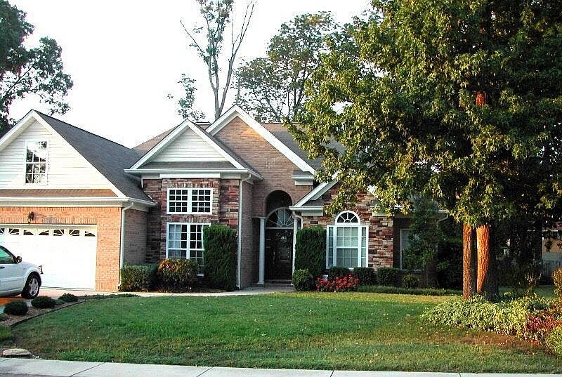 Nice Stacked Stone w/ Brick