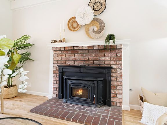 5th image of 853 Old San Jose Rd