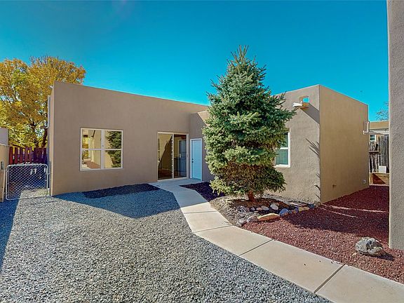 2nd image of 7035 Camino Rojo