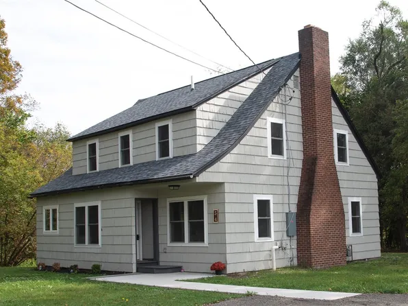 54 N Washington Ave, Oxford, NY 13830