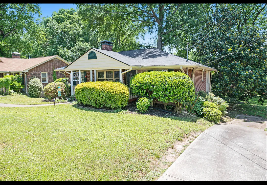 Building Photo - 2447 N Decatur Rd
