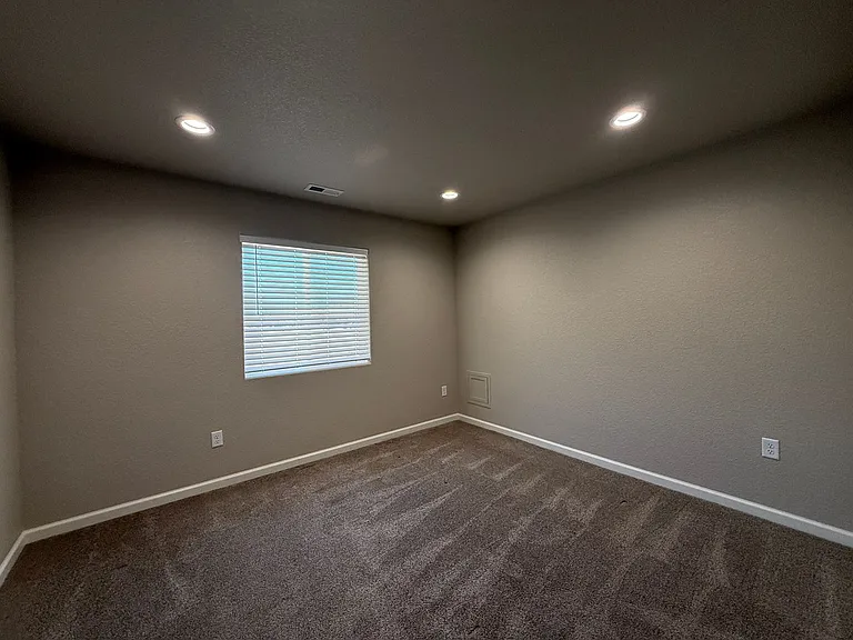 153 S Stardust Cir — Photo 14