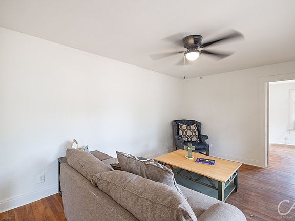 4th image of 2789 Cedar St
