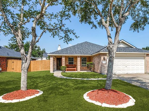 3rd image of 229 Seascape Lane