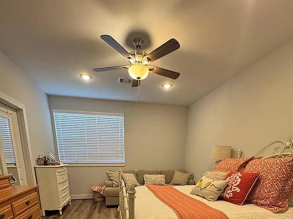1282 N Post Oak Rd #A — Photo 18