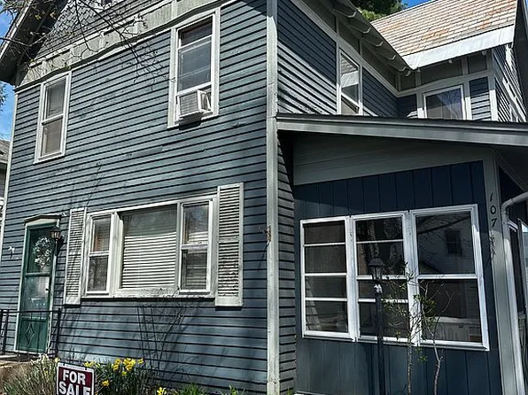 107 White St, Saratoga Springs, NY 12866