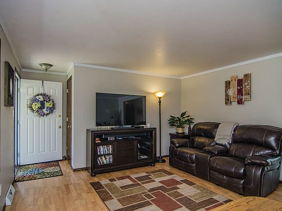 4th image of 1857 Parkland Way