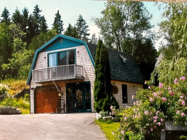 22 Green Head Road, Stonington, ME 04681