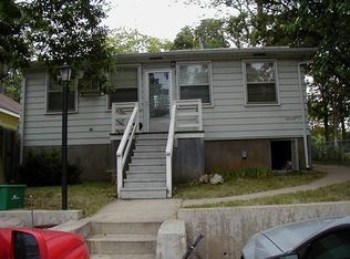 6N934 Woodlawn Ave APT 2, St Charles, IL 60174