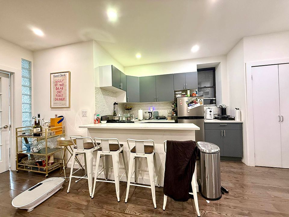 1st image of 206 Avenue A APT 3A