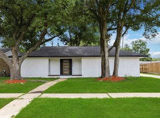 5446 Loch Lomond Dr, Houston, TX 77096