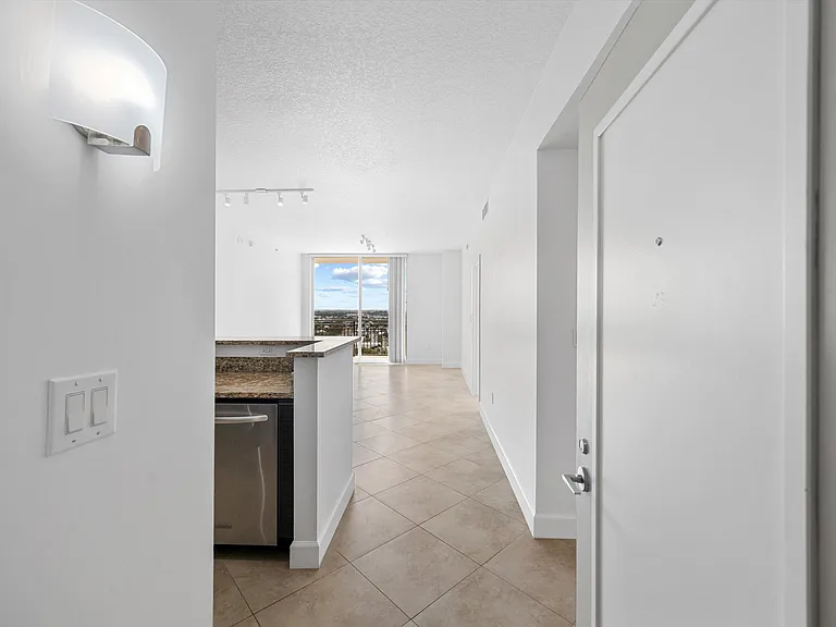 550 Okeechobee Blvd #1605 — Photo 7