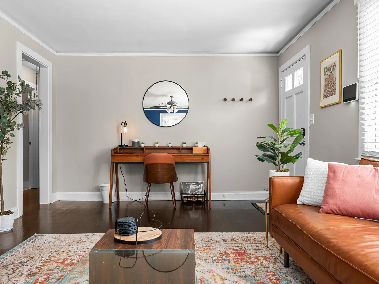 3 bed, 2184 sqft, $3,350 — Photo 4