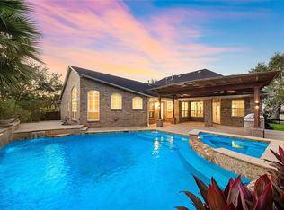 3411 E Cedar Hollow Dr, Pearland, TX 77584