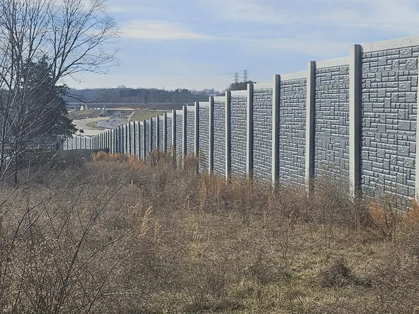 303 Stanleyville Manor Ct #35, Rural Hall, NC 27045