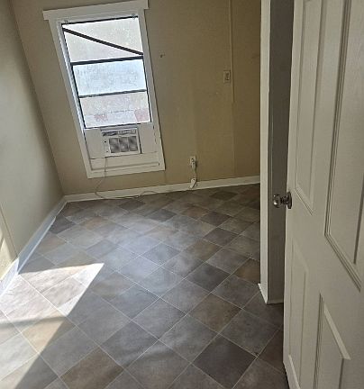 3rd image of 1500 Adam St #A