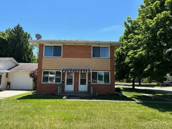 3221 State St, Saginaw, MI 48602