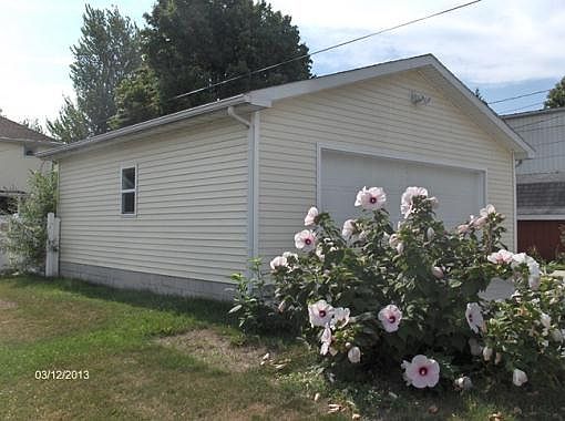 3rd image of 424 N Sandusky Ave