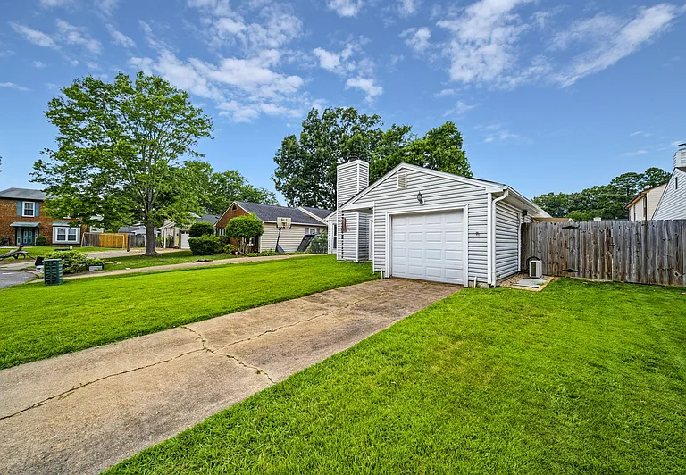 1317 Faraid Ln — Photo 4
