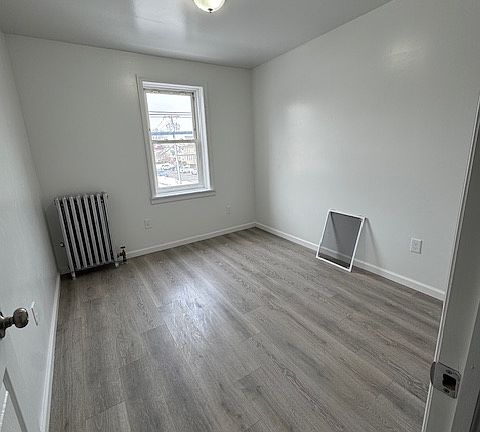 4th image of 320 Jericho Tpke APT 2B