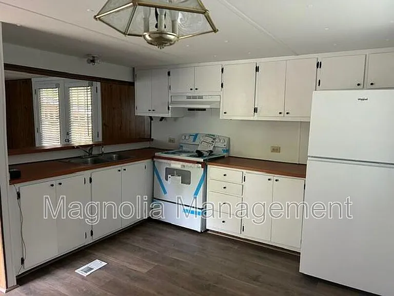 2185 Kittrell Rd — Photo 4