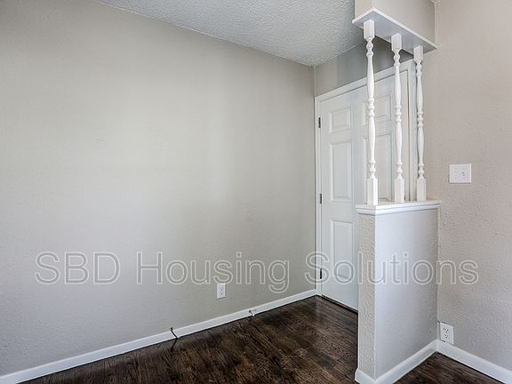 5th image of 1215 N Cedar Ave #D
