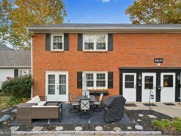 1606 Yardley Cmns, Yardley, PA 19067