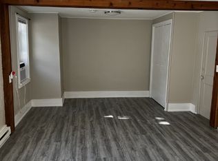 657 Main St NW APT 1, Elk River, MN 55330