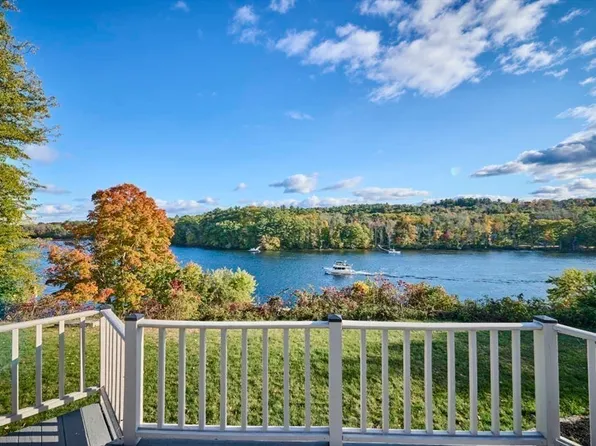 97 River Rd, Merrimac, MA 01860