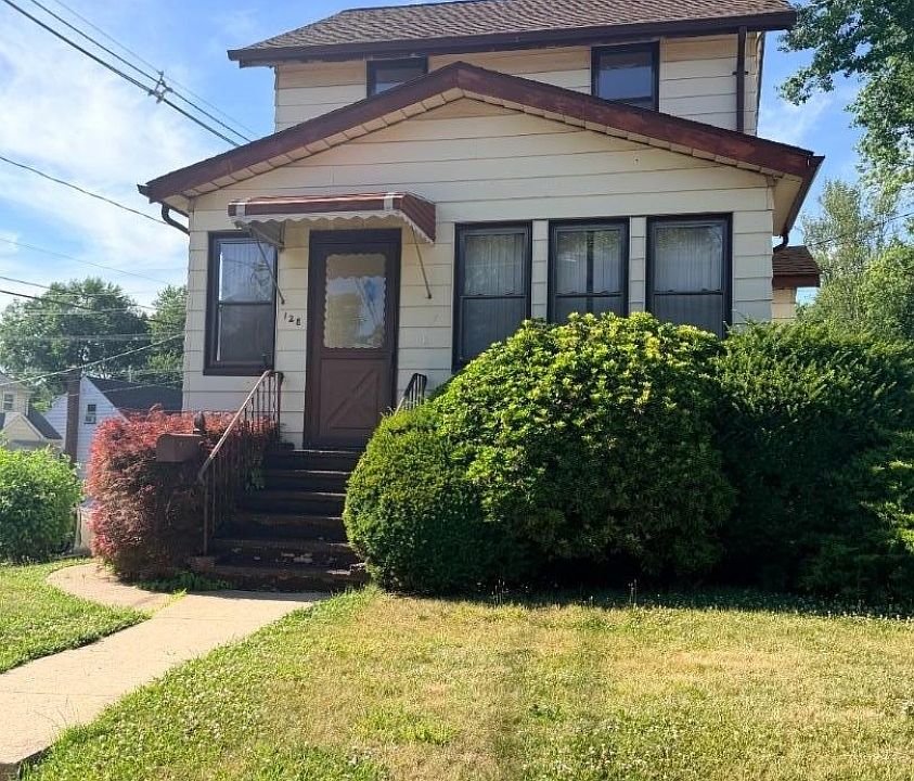 1st image of 128 Crane St