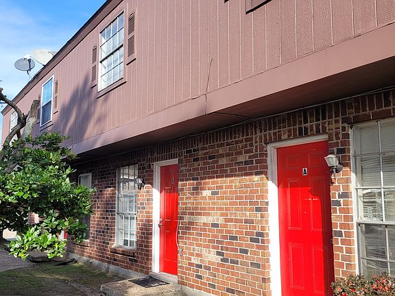 2nd image of 908 Vouray Dr