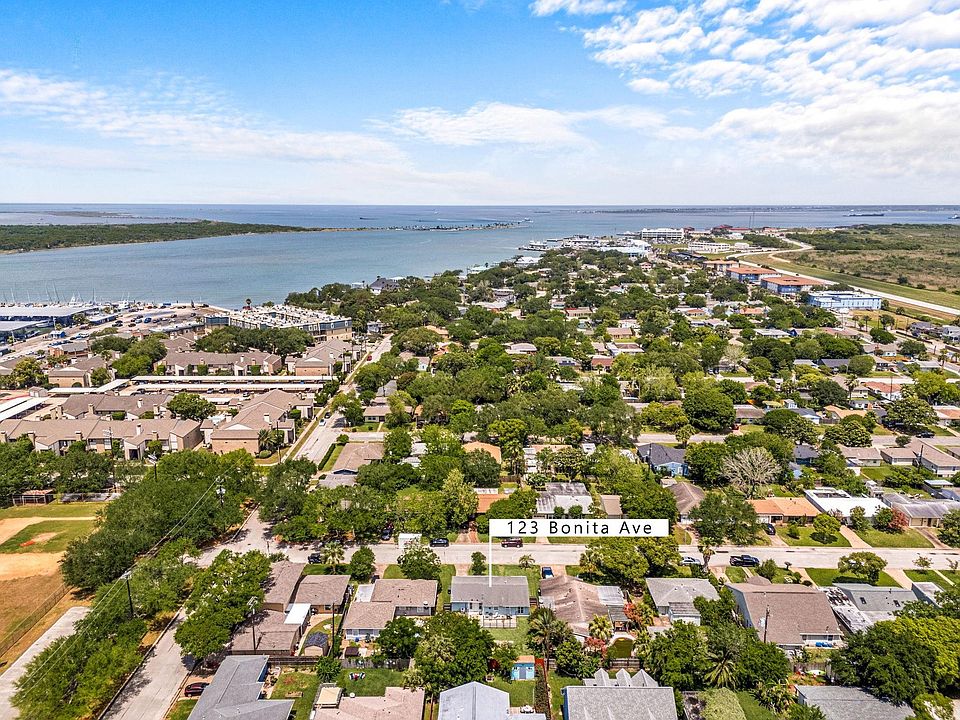 1st image of 123 Bonita Ave