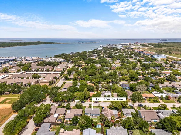 123 Bonita Ave, Galveston, TX 77550