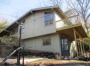 101 Richardson Dr, Fitchburg, MA 01420