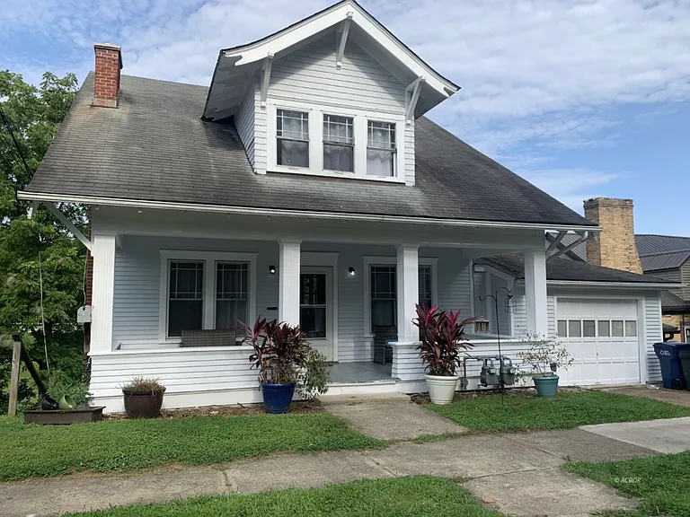 195 N Lancaster St #1 — Photo 2