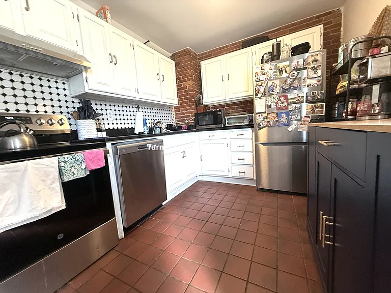 164 Broadway #3R — Photo 6