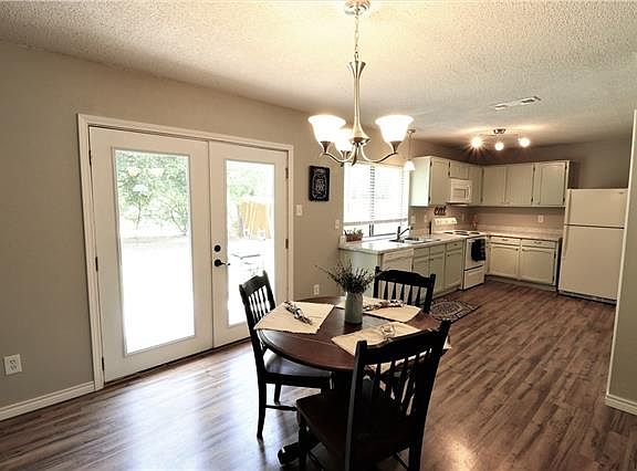5th image of 1501 Nueces Dr