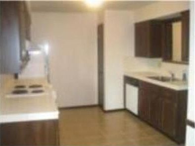 3rd image of 408 W 104th St APT E