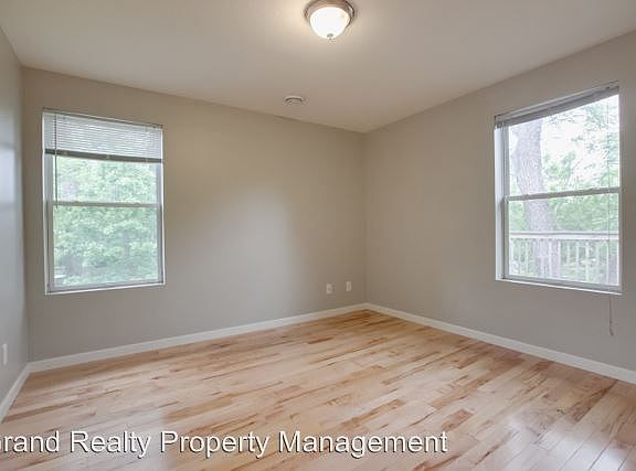4th image of 1846 Laurel Ave APT 3