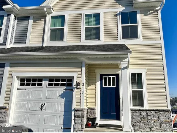 210 Chase Dr, Downingtown, PA 19335