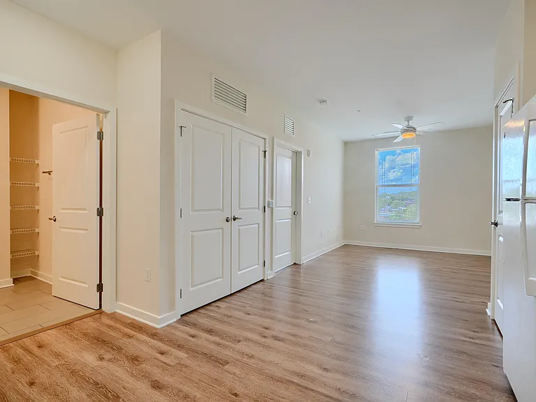 Walbrook Mill Apartments — Photo 53
