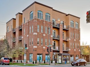 3954 N Oriole Ave APT 304, Chicago, IL 60634