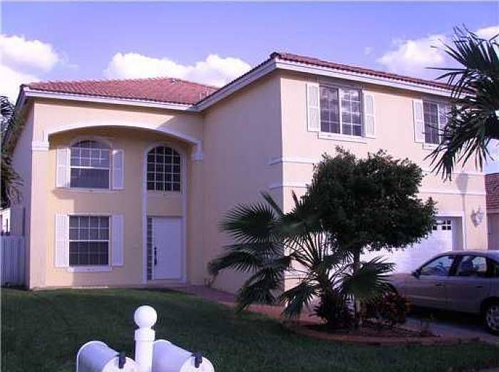 Exterior Front View